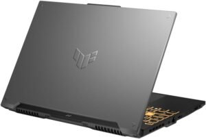 Ángulo trasero de la bisagra y zona de escape de aire de una computadora de alta resistencia con certificación militar MIL-STD-810H.