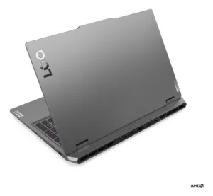 Laptop Lenovo LOQ cerrada mostrando acabado gris y diseño de bisagras