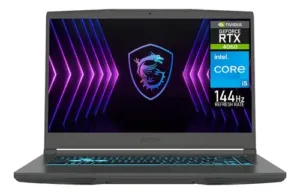 Laptop Gamer MSI Thin 15 mostrando pantalla principal con logo y especificaciones técnicas