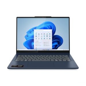 Vista frontal de laptop azul abierta mostrando pantalla con escritorio Windows 11 y teclado.